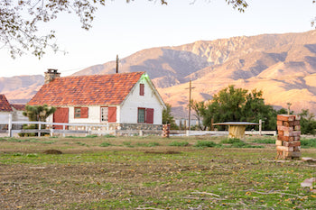 Top 3 Best Cell Phone Signal Boosters for Rural Areas